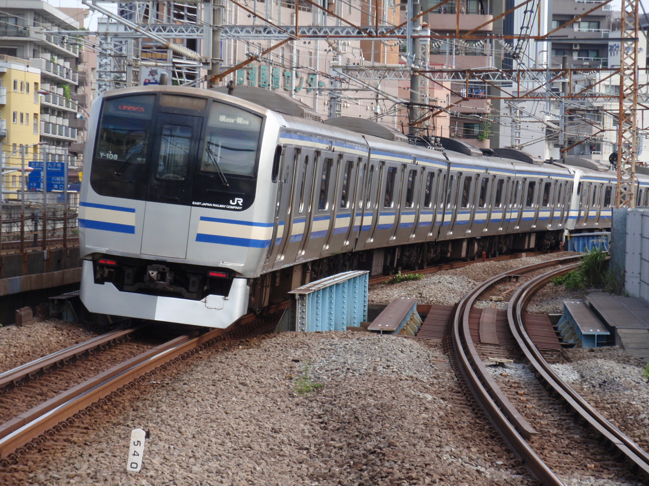 武蔵小杉駅横須賀線ホーム東京方でのE217系