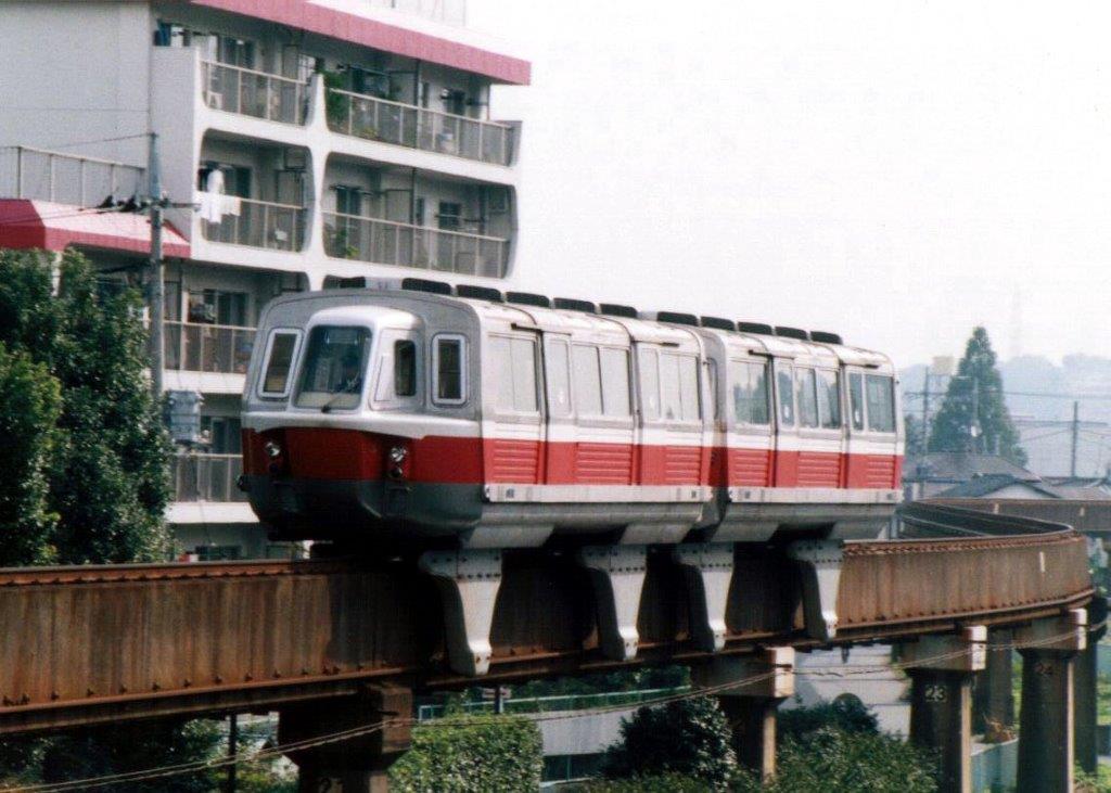 向ヶ丘遊園駅〜向ヶ丘遊園正門駅、小田急向ヶ丘遊園モノレール線、500形