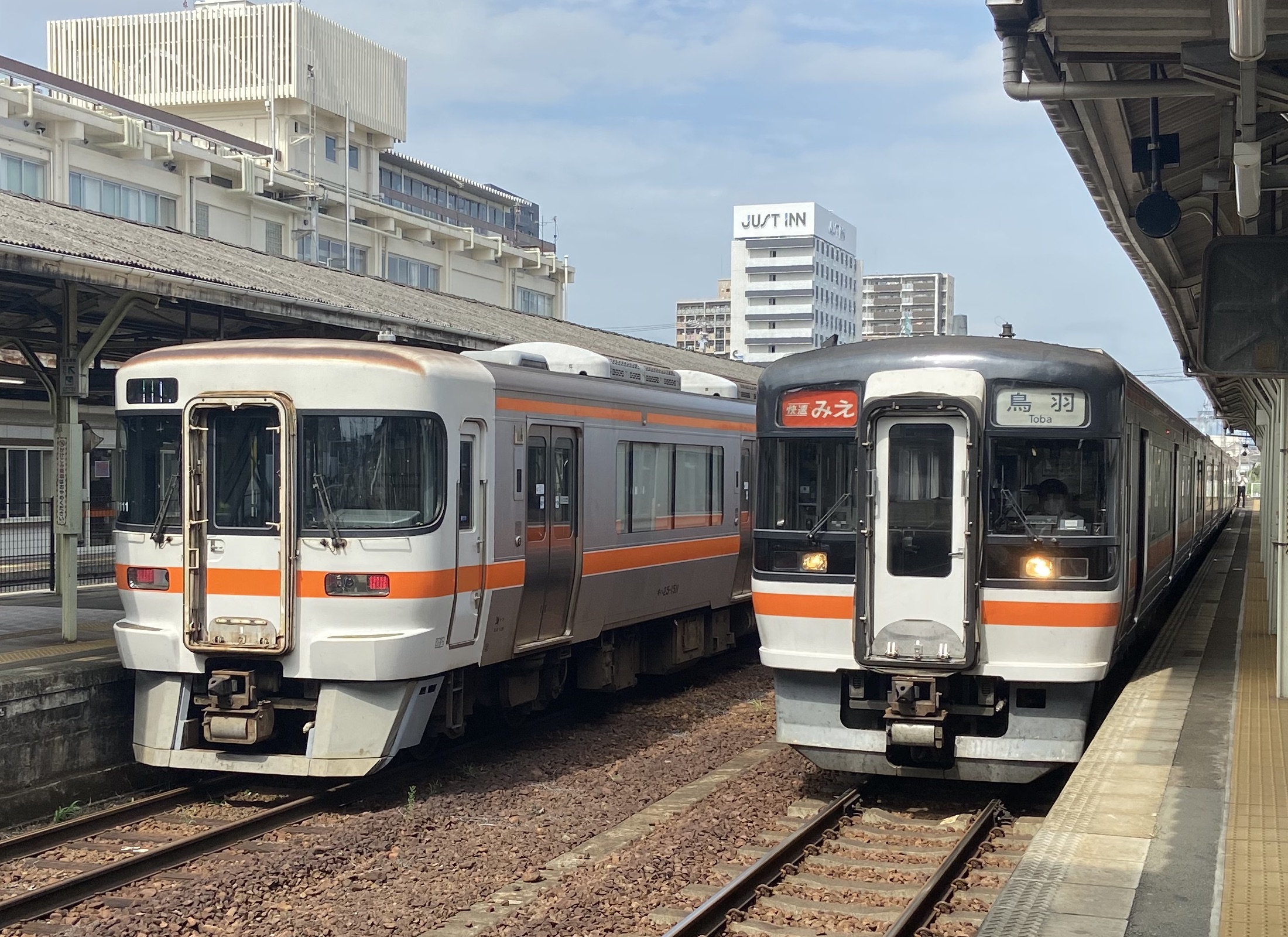 紀勢本線松坂駅