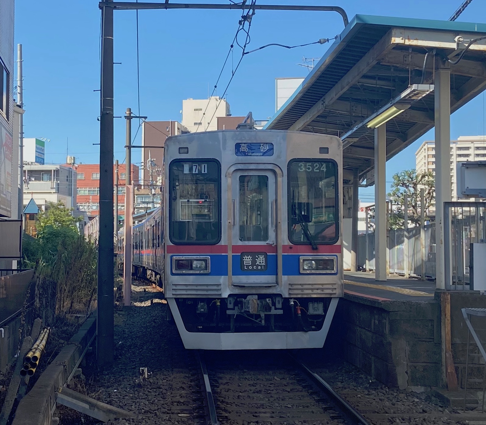 京成金町駅、京成3500（3524編成）形