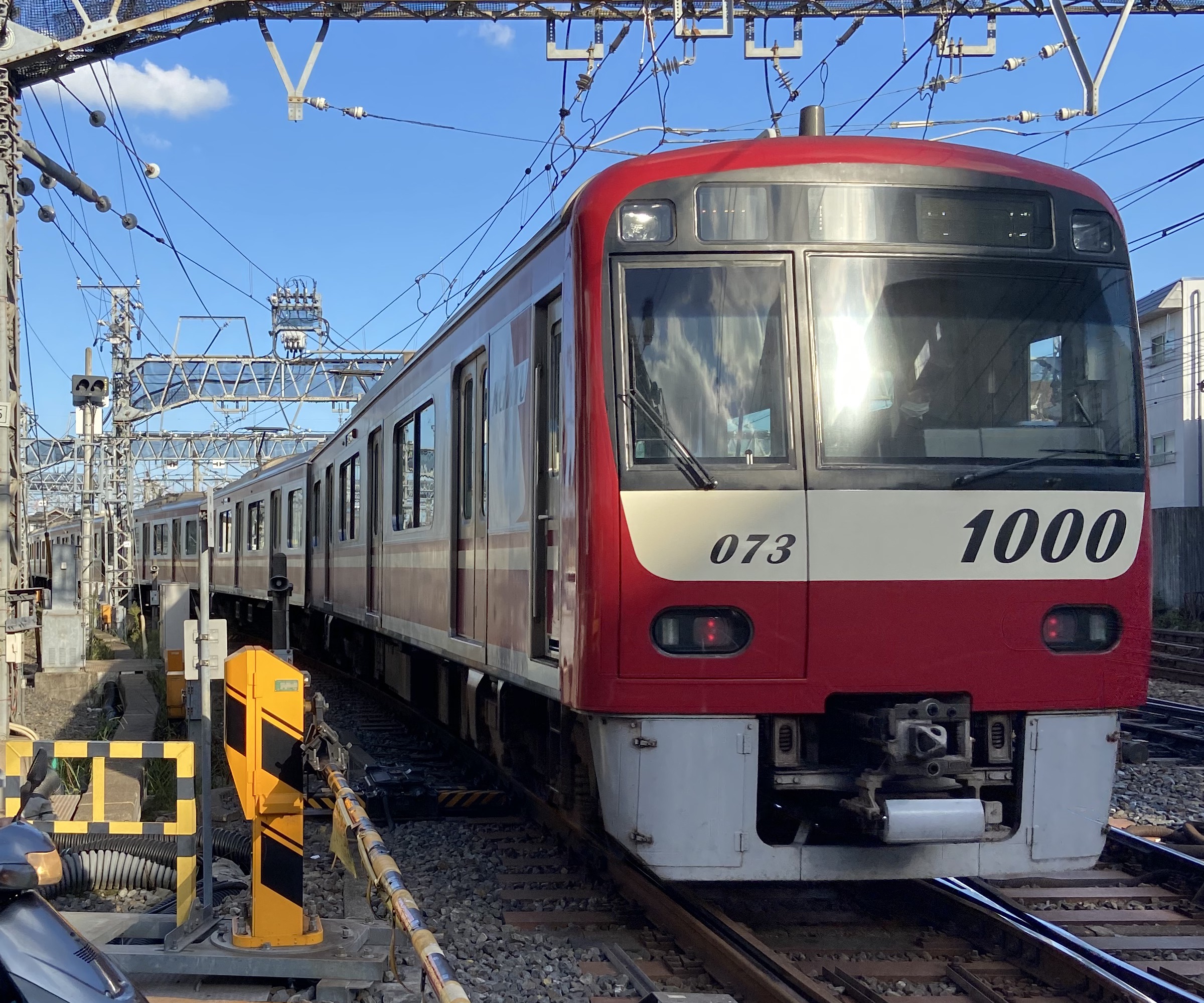 京成高砂駅、京急1000形